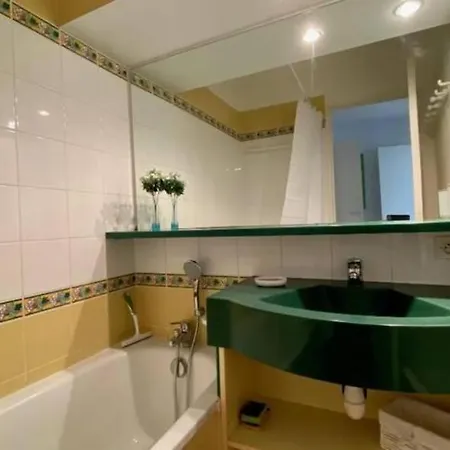 Petit Nid Au Cœur De Terrasse Et Piscine Appartement